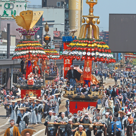 高岡御車山祭